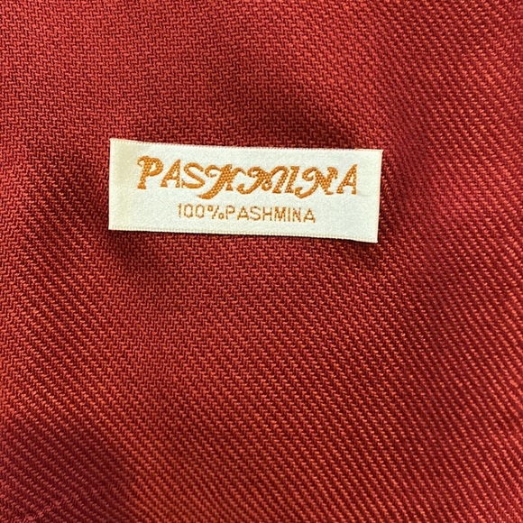 Pashmina Scarf Shawl Cape Wine Color EUC - Picture 3 of 5